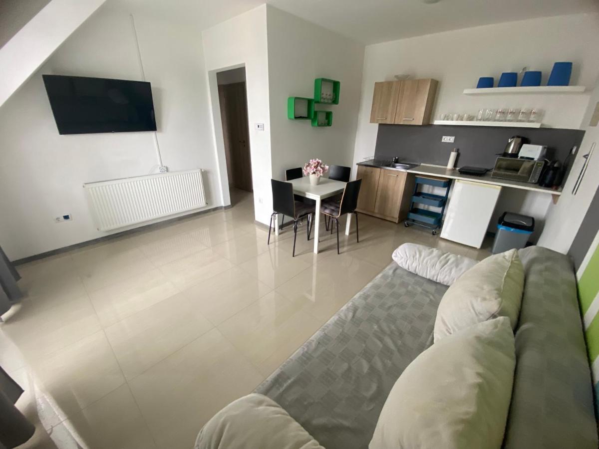 Lexi Family Apartman Appartement Hajdúszoboszló Buitenkant foto